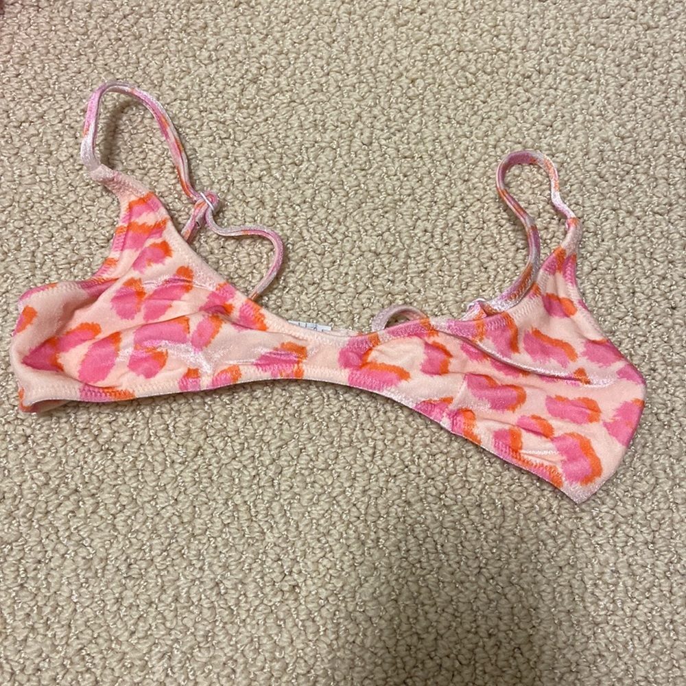 triangl swim top!